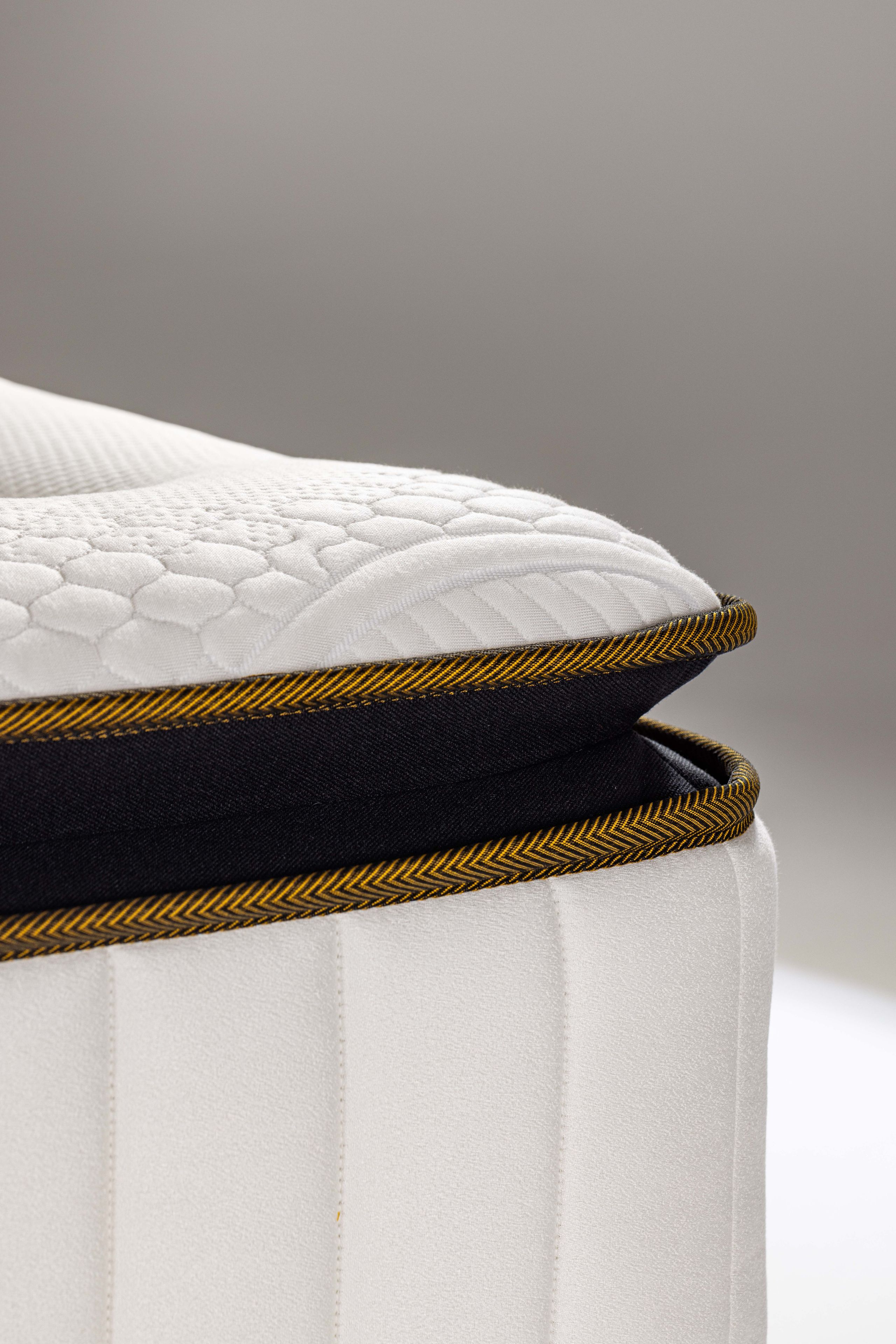 VENDÔME_finition PILLOW TOP__08A9177.